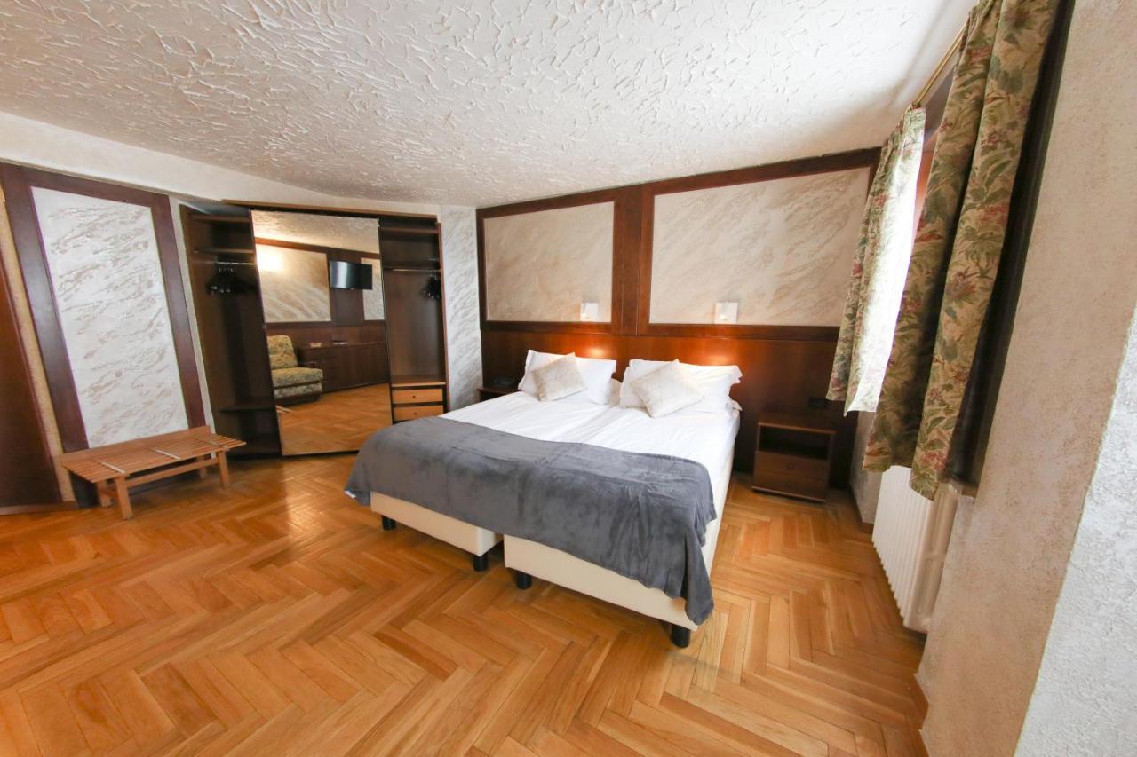 Hotel Sporting Брей-Червиния Экстерьер фото